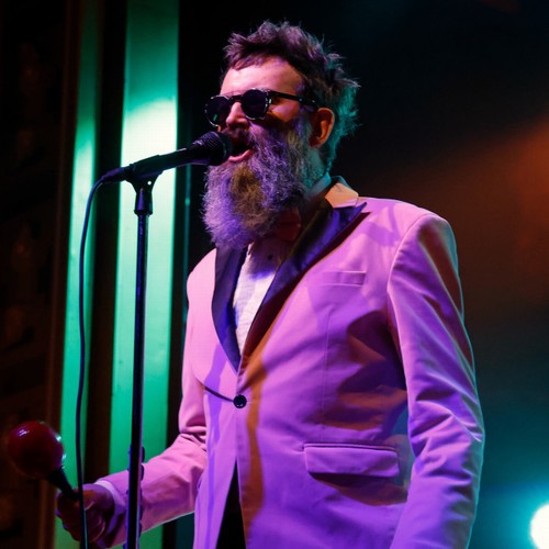 Eels Singer E Brands Latest Band Christmas Son 'relentless'