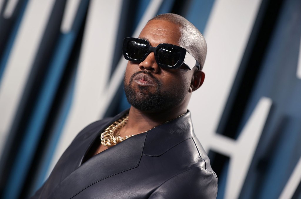 Kanye West Apologizes To Jewish Community Ahead Of ‘vultures’ Album release