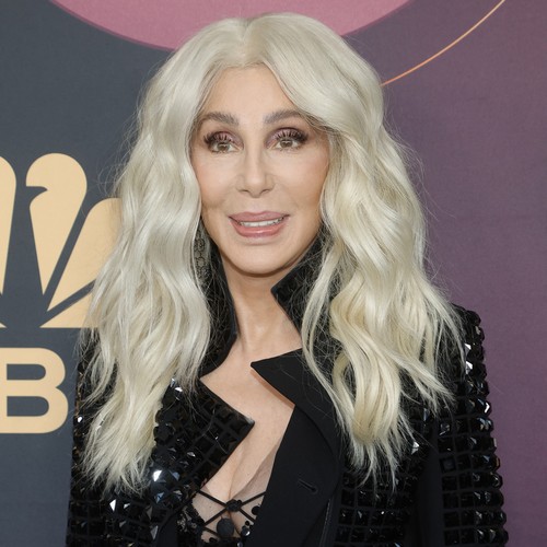 Cher Pays Tribute To Moonstruck Director Norman Jewison