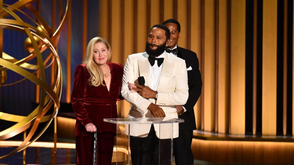 Christina Applegate Receives Standing Ovation At Emmy Awards