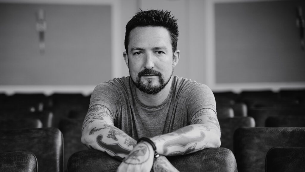 Frank Turner Announces His 10th Album 'undefeated' Listen To