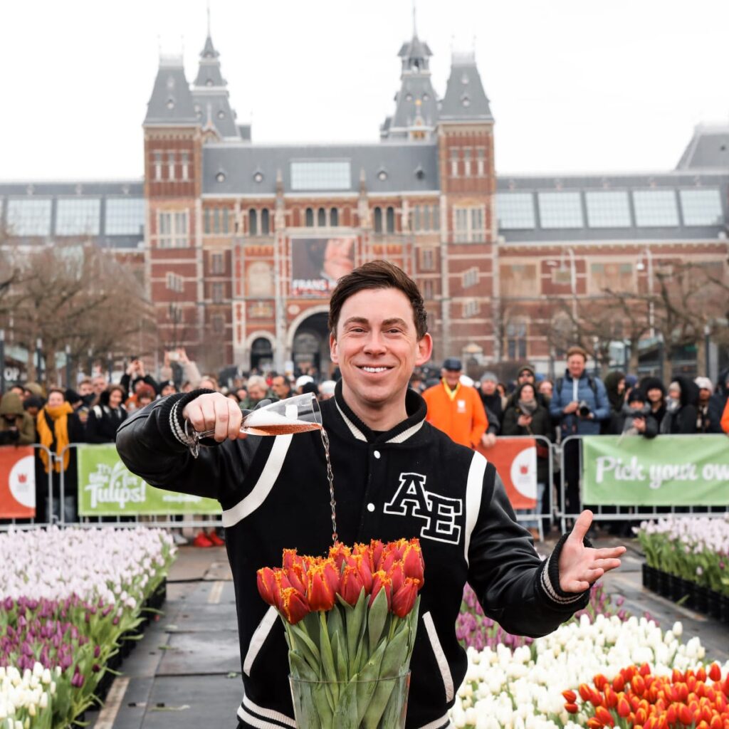 Hardwell Honored With Radiant Floral Tribute On Amsterdam National Tulip