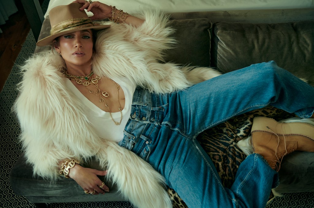 Jennifer Lopez Drops Breezy, Sexy 'can't Get Enough' Single, Elaborate