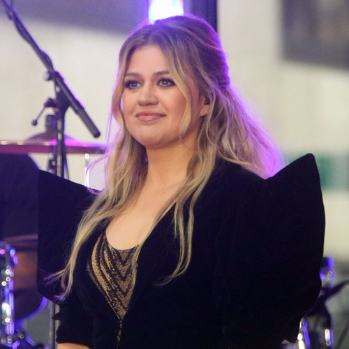 Kelly Clarkson Reveals She Never Stays Friends With Her Exes