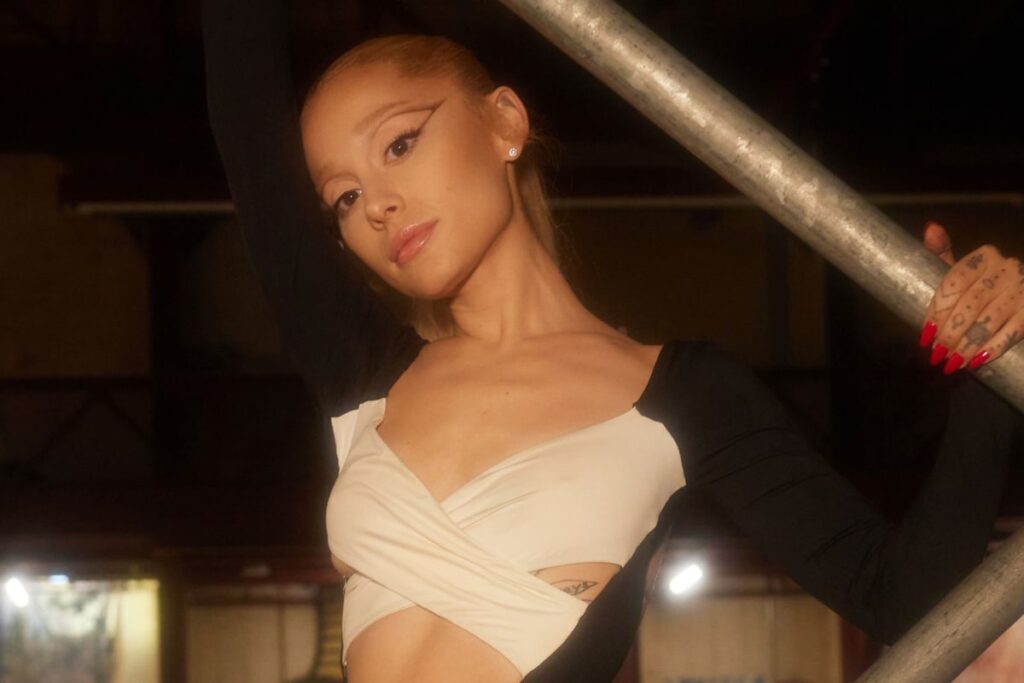 Listen To The Song House Unapologetic By Ariana Grande, "yes,
