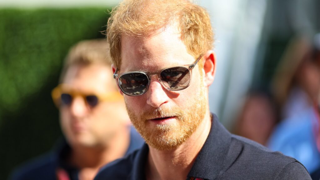 Prince Harry Drops Libel Suit Against 'daily Mail'