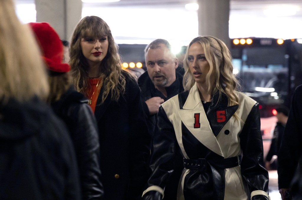 Taylor Swift & Brittany Mahomes Show Off Afc Champions Hats