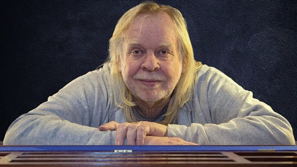 Yes Keyboardist Rick Wakeman Announces Final Us Solo Tour