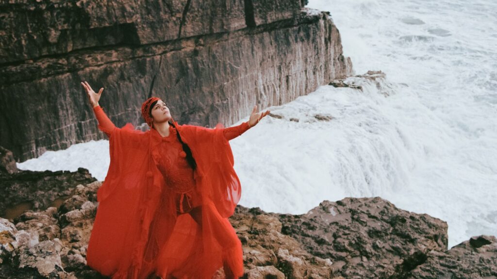 Bat For Lashes Previews New Lp With ‘the Dream Of