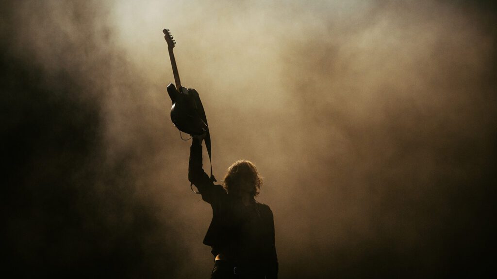 Catfish And The Bottlemen Return With New Single 'showtime'