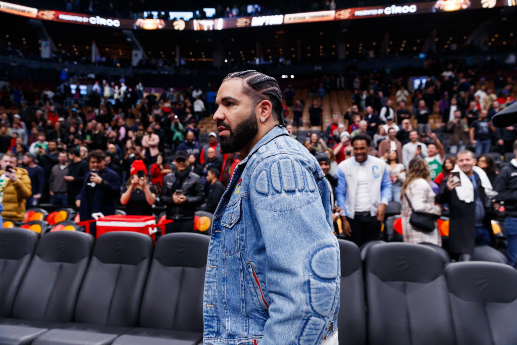 Drake Is Blasting The Grammys (again) On Social Media