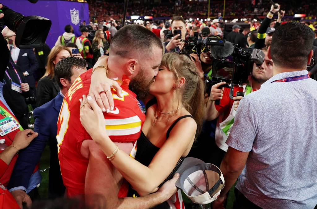 Here's What Taylor Swift Said To Travis Kelce Right After