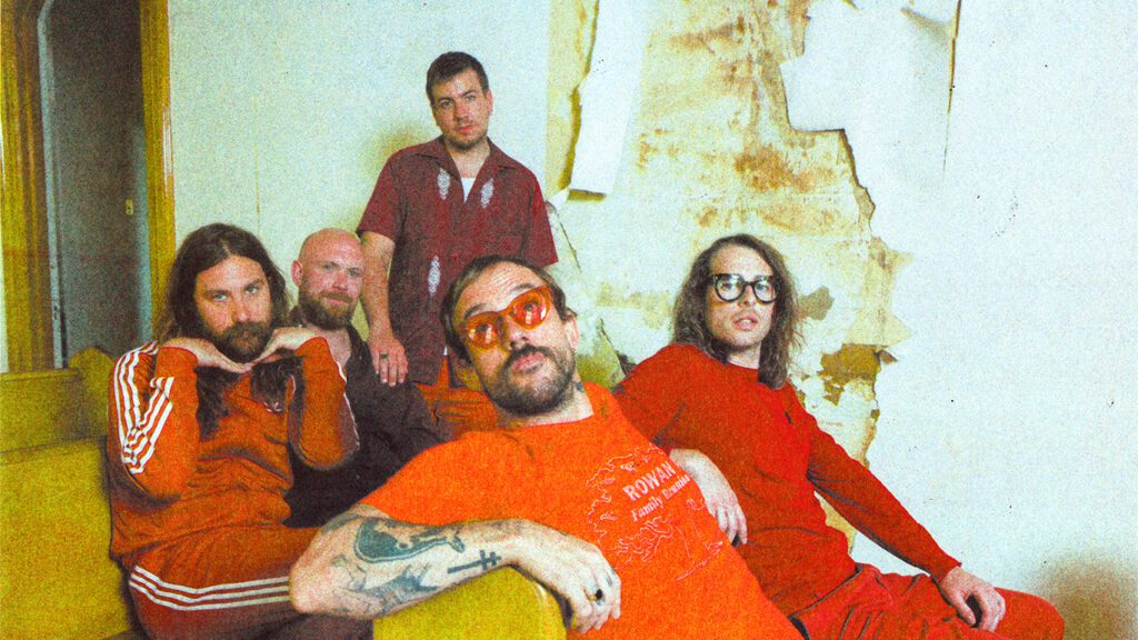 Idles Release Coldplay Inspired Video For New Single 'grace'
