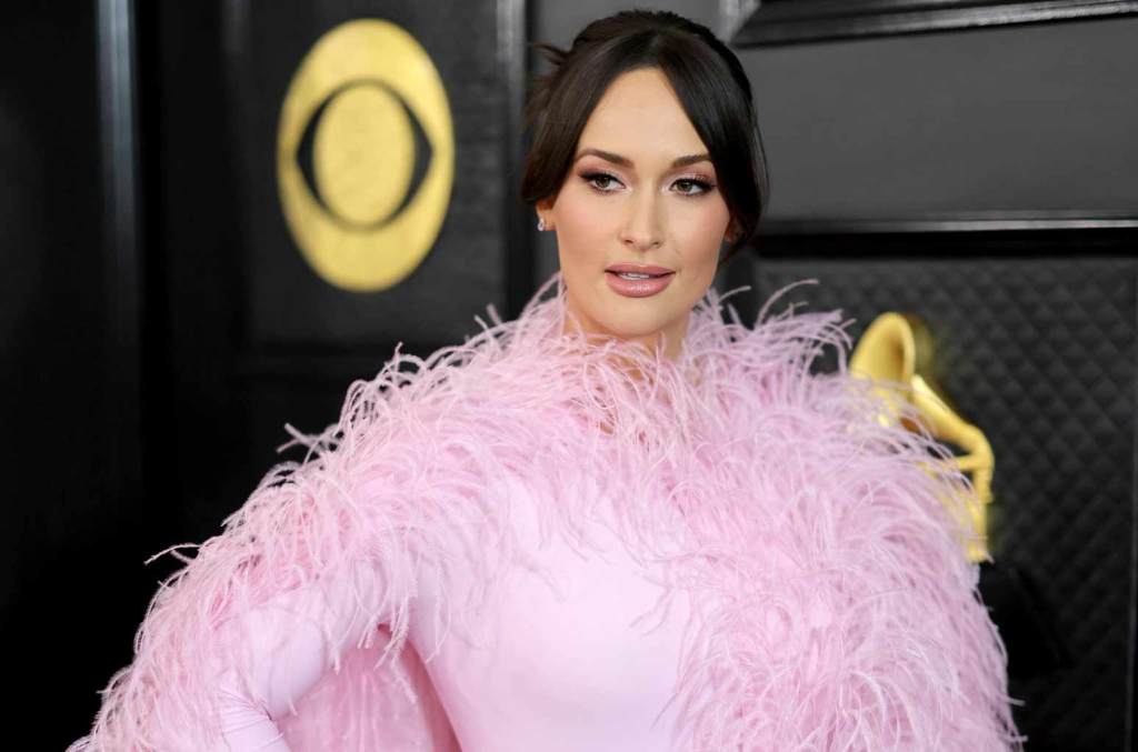 Kacey Musgraves Teases New Music During 2024 Grammys: 'my Saturn