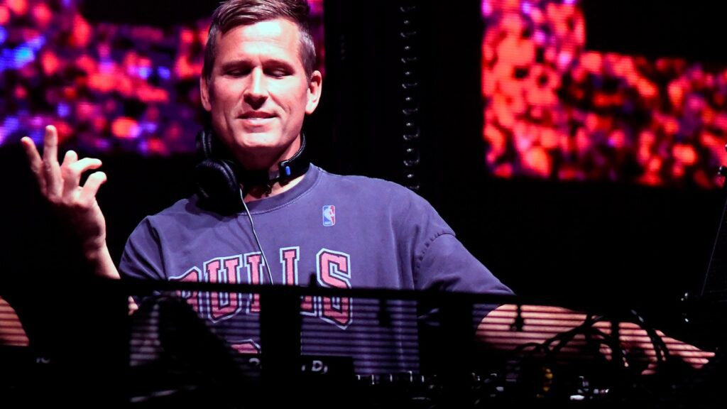 Kaskade Will Replace Tiësto As The First In Game Super Bowl