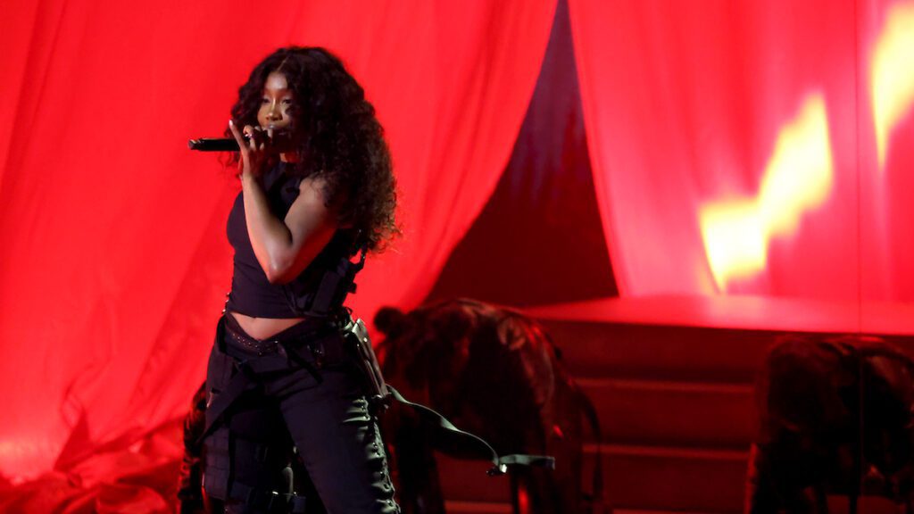 Sza Performs “snooze” And “kill Bill” At 2024 Grammys: Watch