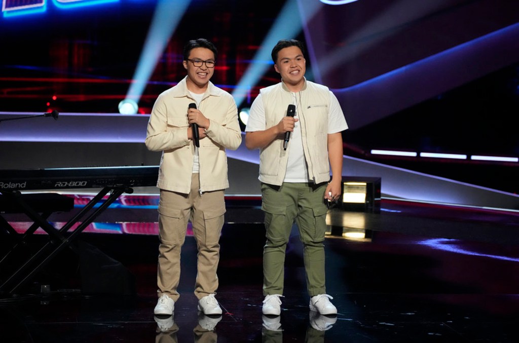 Teenage Twins Blow Up 'the Voice' With One Direction Cover