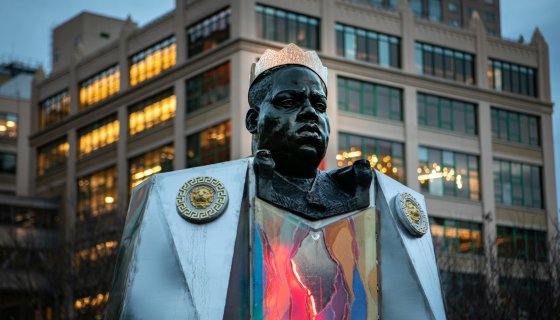 The Statue Of Notorious Big Returns To Brooklyn For An