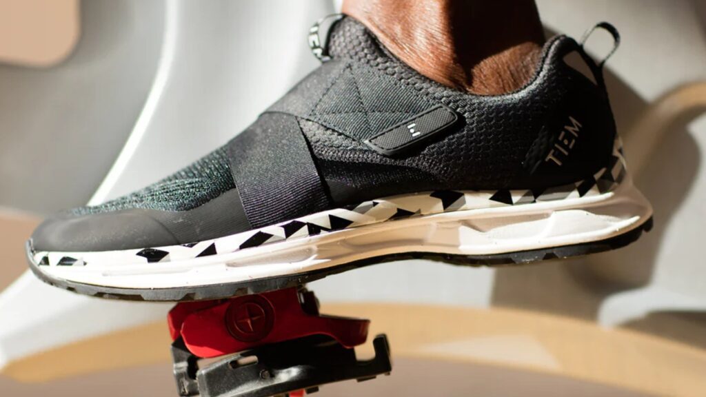 The Best Spin Shoes For Studio And Home Cycling