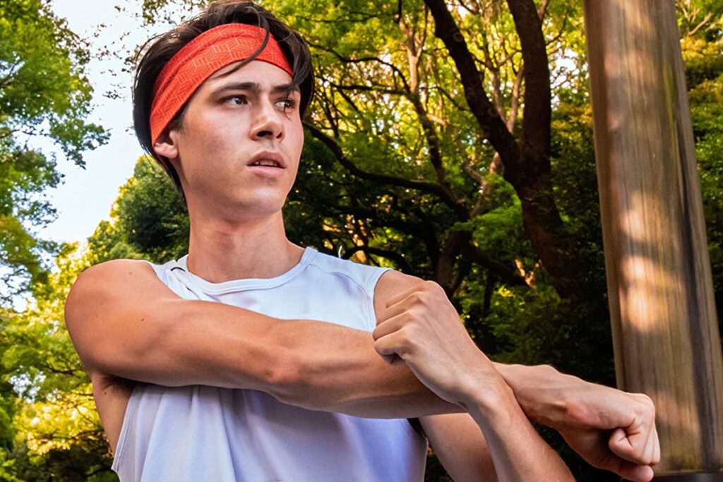 The Best Sports Headbands To Keep Sweat Out Of Your