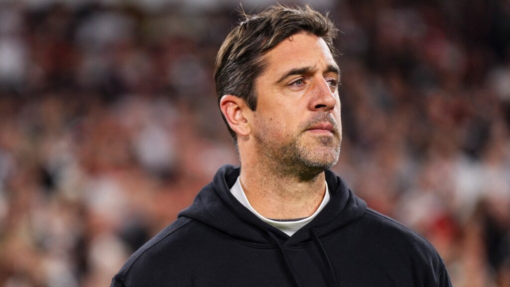 Aaron Rodgers Insists He's Not A Sandy Hook Truther