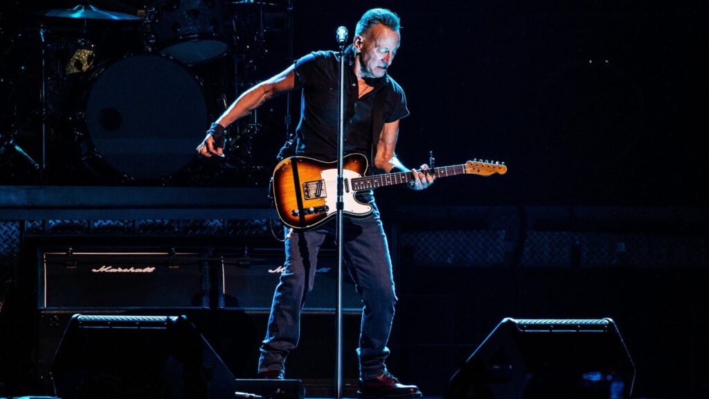 Bruce Springsteen And The E Street Band Perform On The