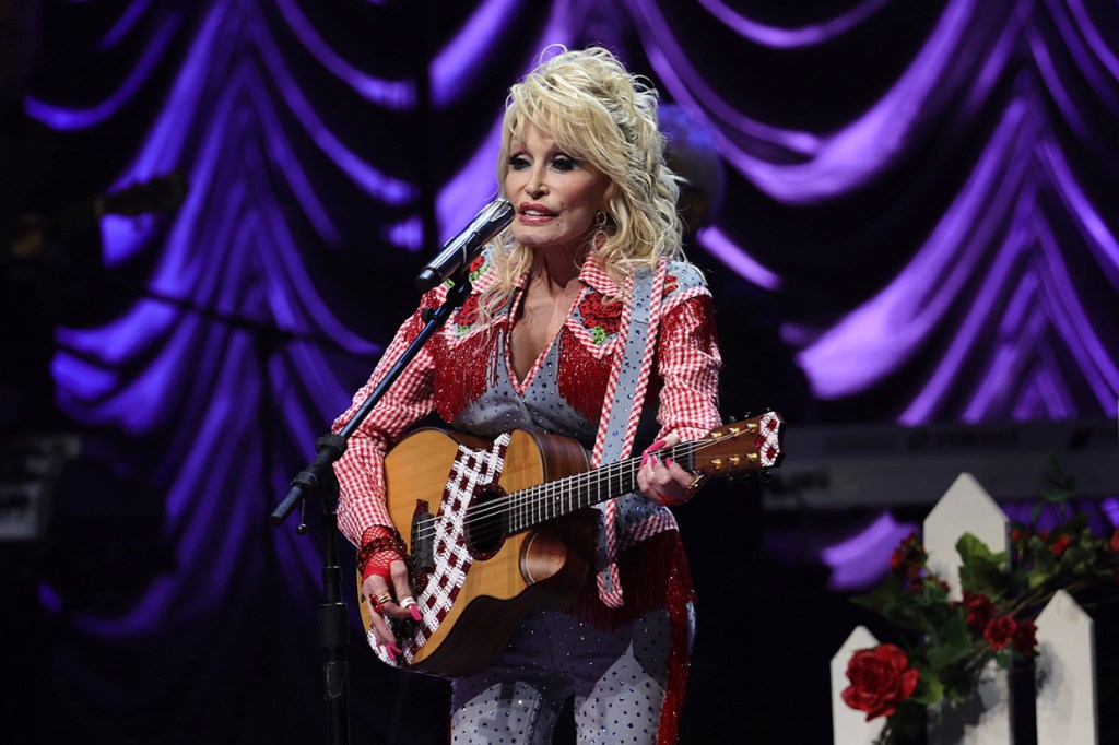 Dolly Parton's 'jolene': 10 Best Covers