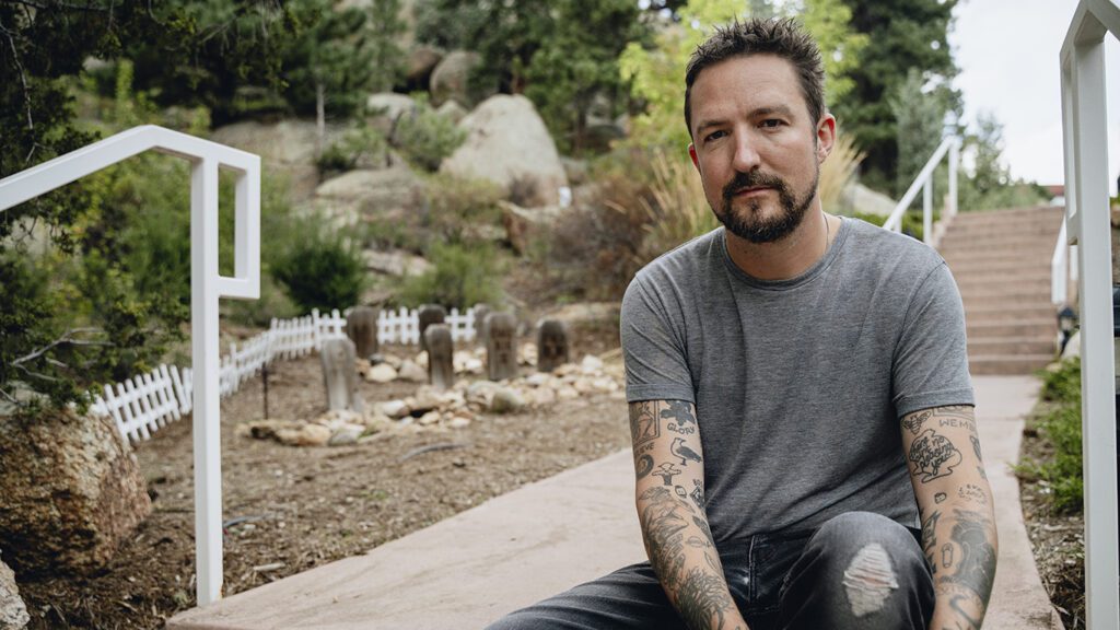 Frank Turner Shares New Single 'letters' From His Upcoming Album