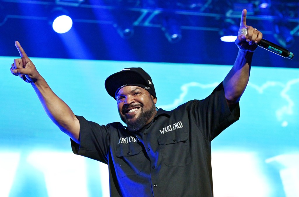 Ice Cube Makes 'historic Offer' For College Basketball's Kaitlyn Clark