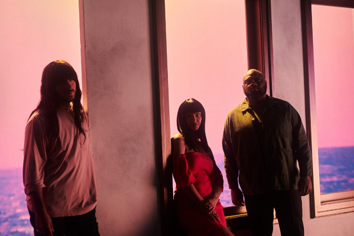 Khruangbin Share New Song "pon Pón"