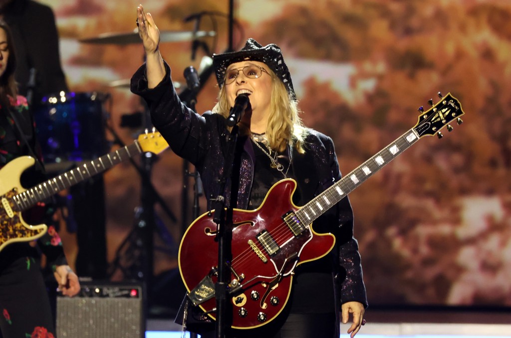 Melissa Etheridge Reflects On Early Career In 'gender Equity In