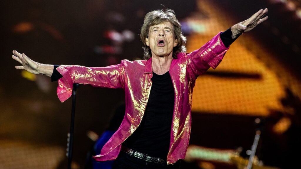 Mick Jagger Dances Like There’s Nobody Watching To ‘moves Like