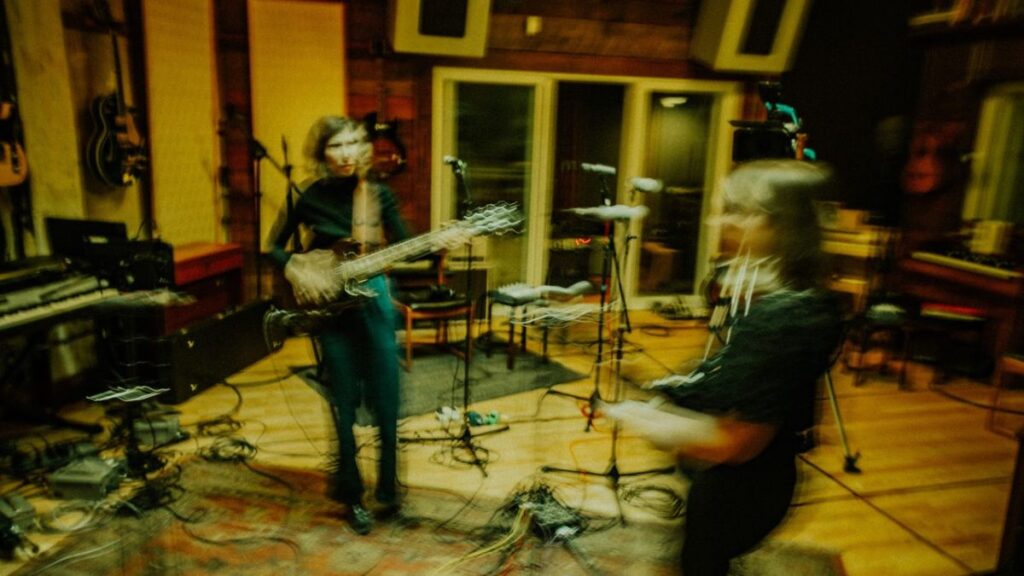 Sleater Kinney Release Freyed Rope Sessions Ep: Stream