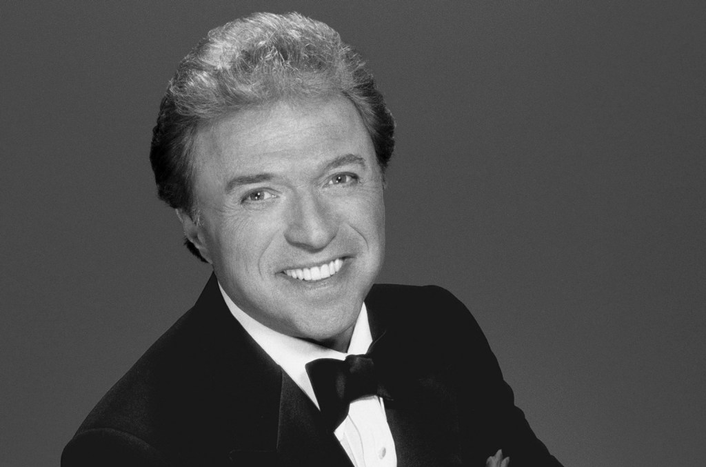 Steve Lawrence, Grammy Winning Steve & Eydie Singer, Dies At 88