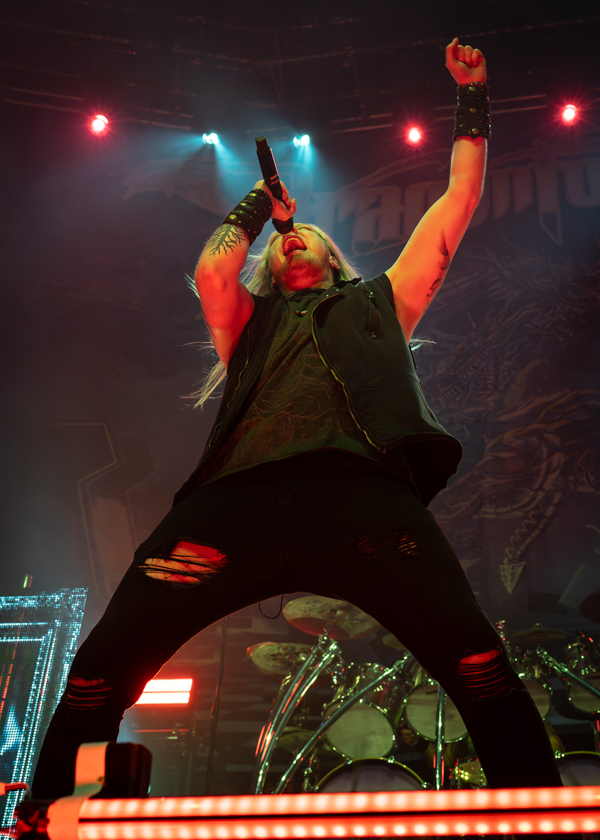 Tvd Live Shots: Dragonforce, Amaranthe, And Infected Rain At The