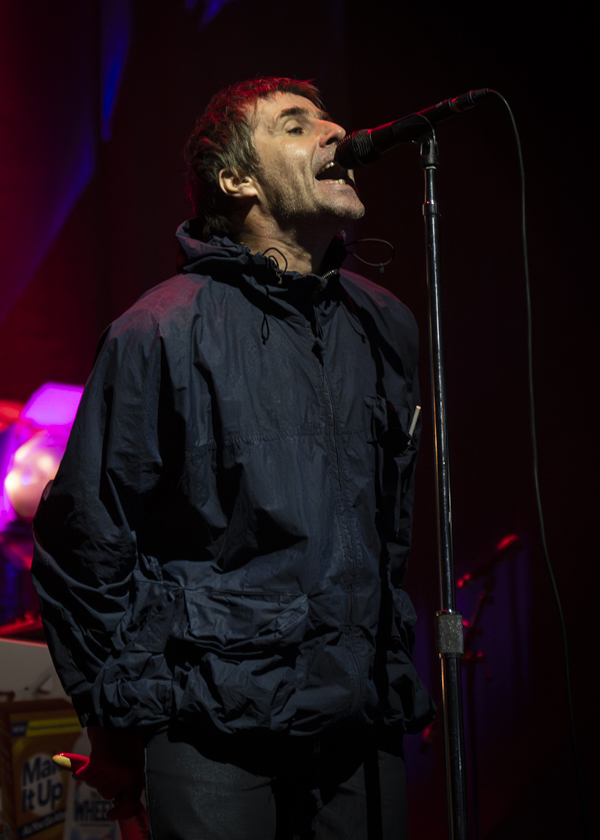 Tvd Live Shots: Liam Gallagher And John Squire At The