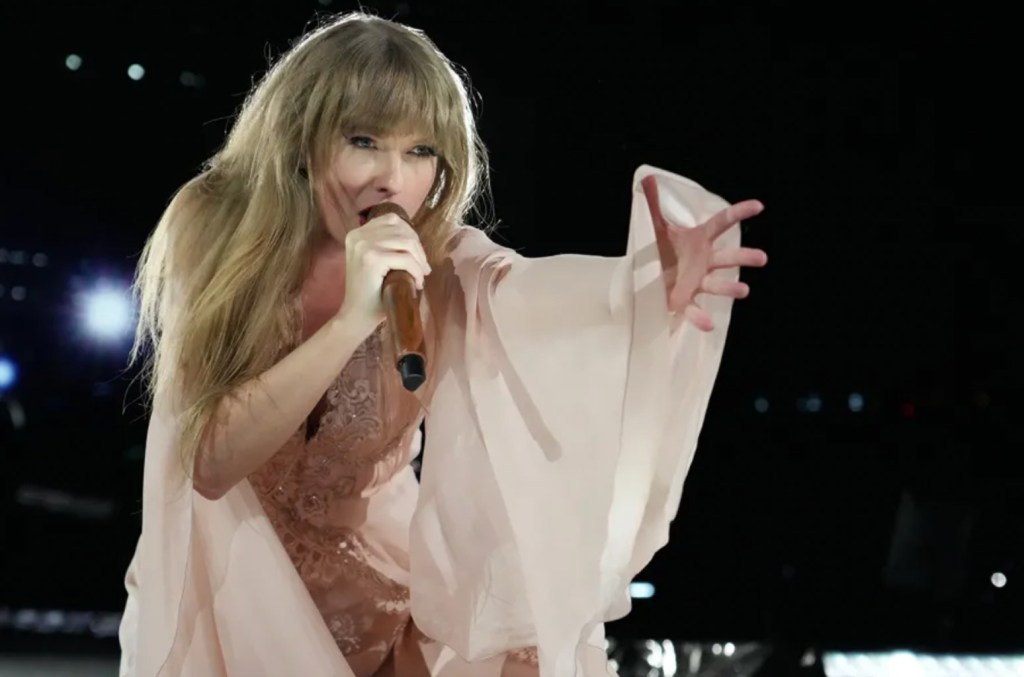 Taylor Swift, Seventeen Dominate 2023 Ifpi Global Album Charts