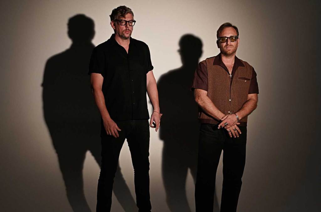 The Black Keys Top Alternative Airplay Chart With 'beautiful People'