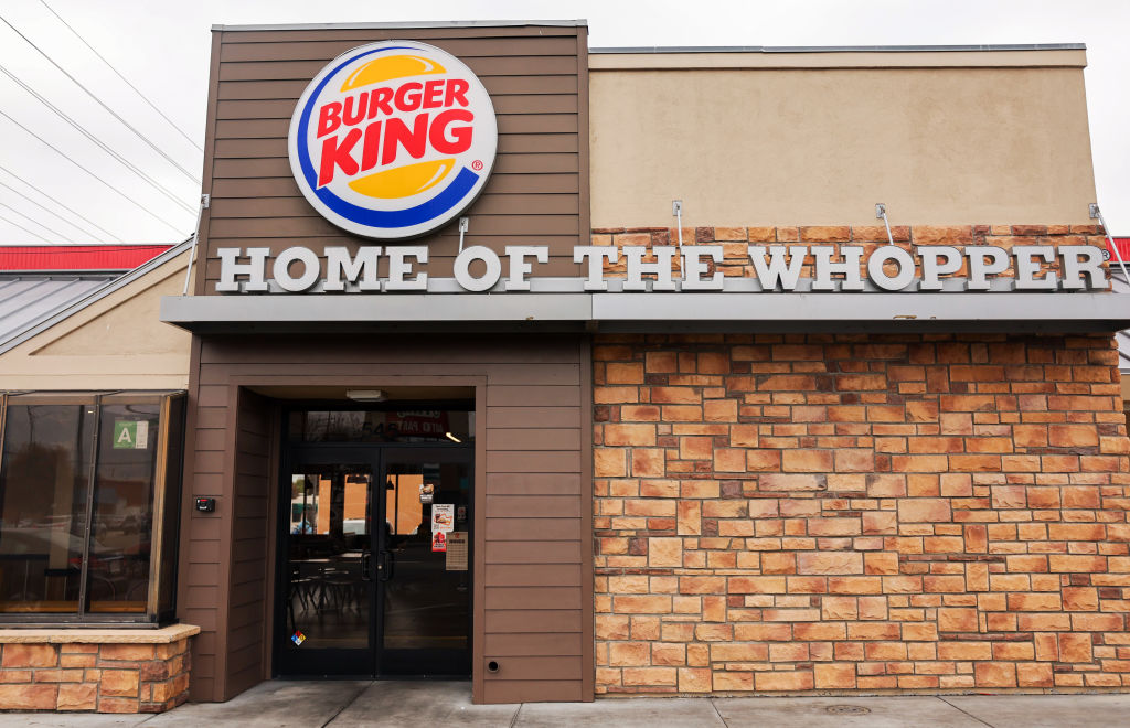 #bruhnews: Racist Ohio Man Points Gun At Burger King Worker