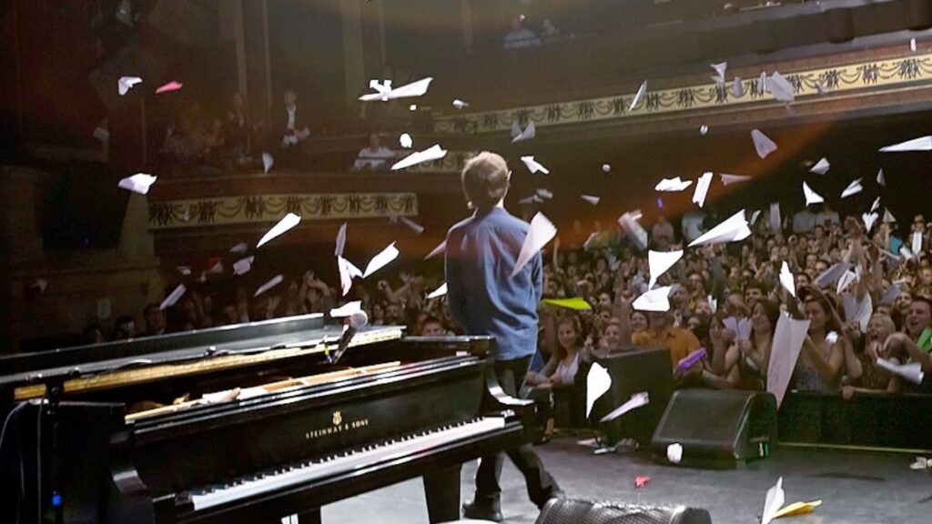 Ben Folds To Reprise His “paper Airplane Request Tour” In