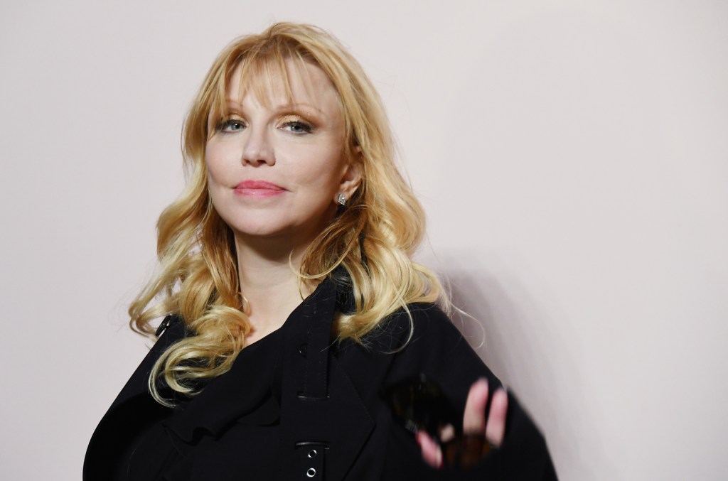 Courtney Love Says Taylor Swift Is ‘not Interesting As An artist’