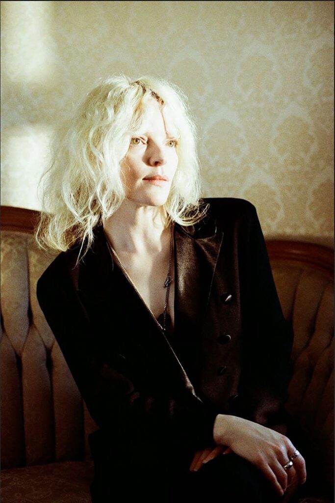 Jessica Pratt Shares New Song 'the Last Year'