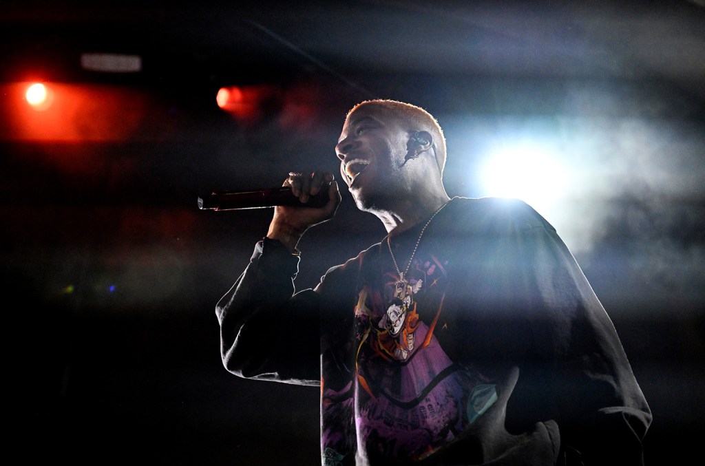 Kid Cudi Apologizes To Fans For Cutting Coachella After Breaking
