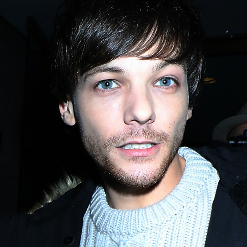 Louis Tomlinson Admits Relationship Conspiracy Theories ‘irritate’ Him