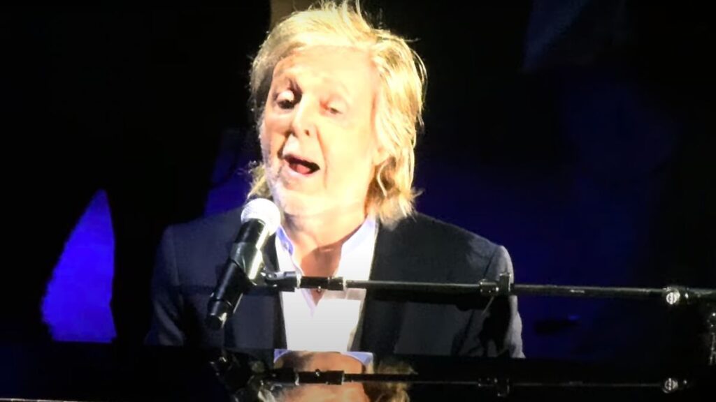 Paul Mccartney And The Eagles Perform “let It Be” At