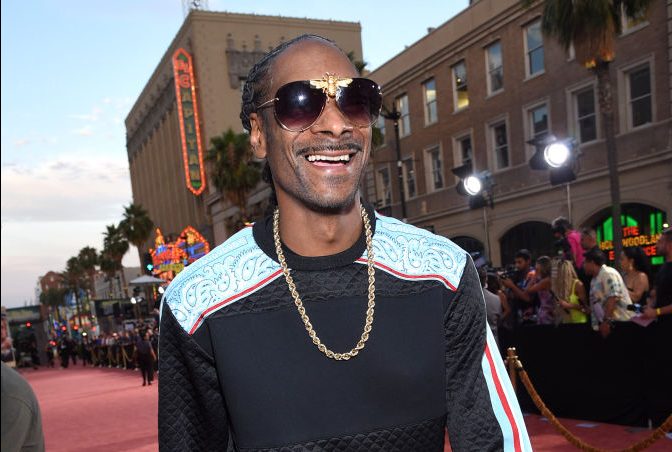 Snoop Dogg Hilariously Reacts To His Ai Appearance On Drake's