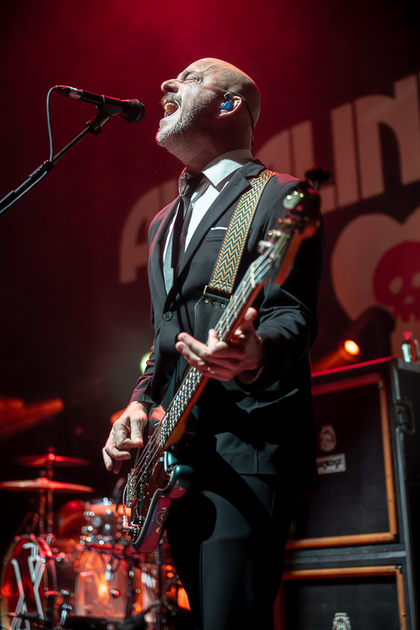 Tvd Live Shots: Alkaline Trio, Drug Church, And Worriers At