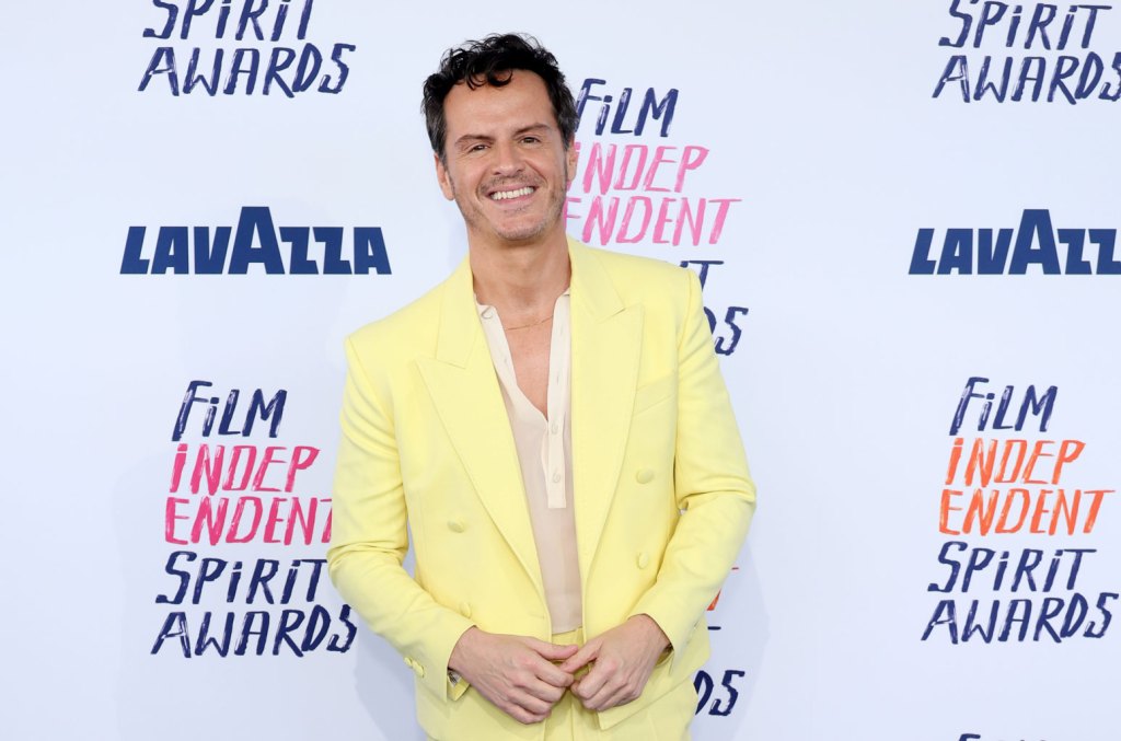 Andrew Scott Says ‘tortured Man Club’ Group Chat With Taylor