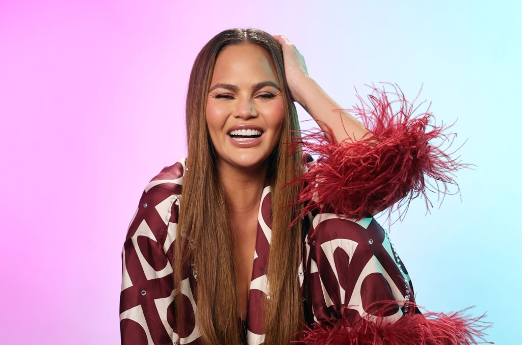 Chrissy Teigen Says Legends On ‘sports Illustrated’ Cover Are Her