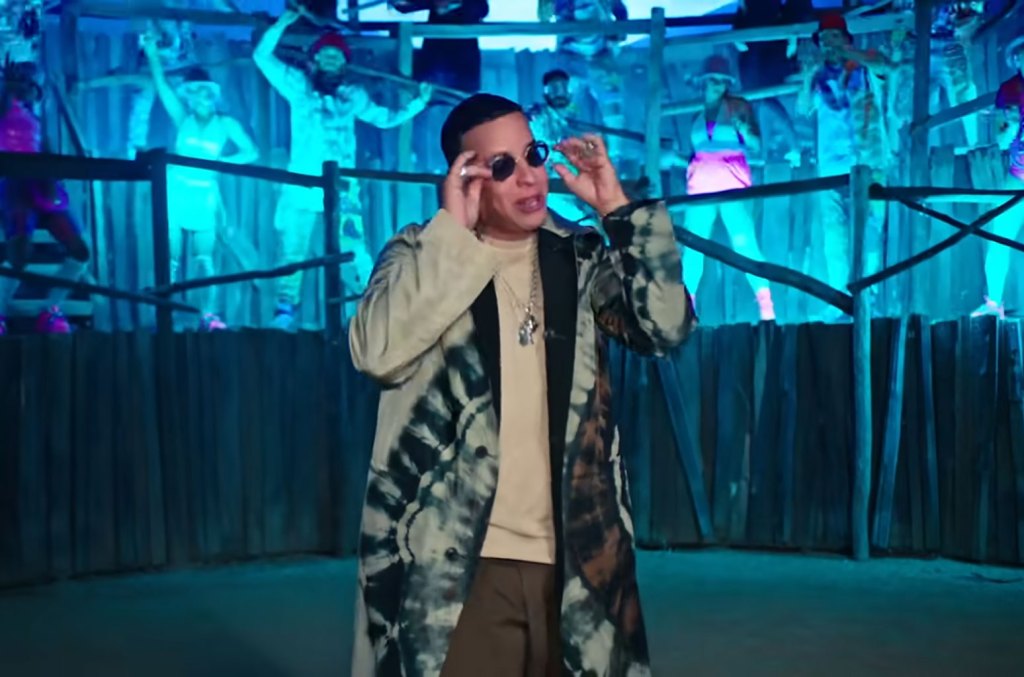 Daddy Yankee's 'que Tire Pa' 'lante' Hits 1 Billion Youtube